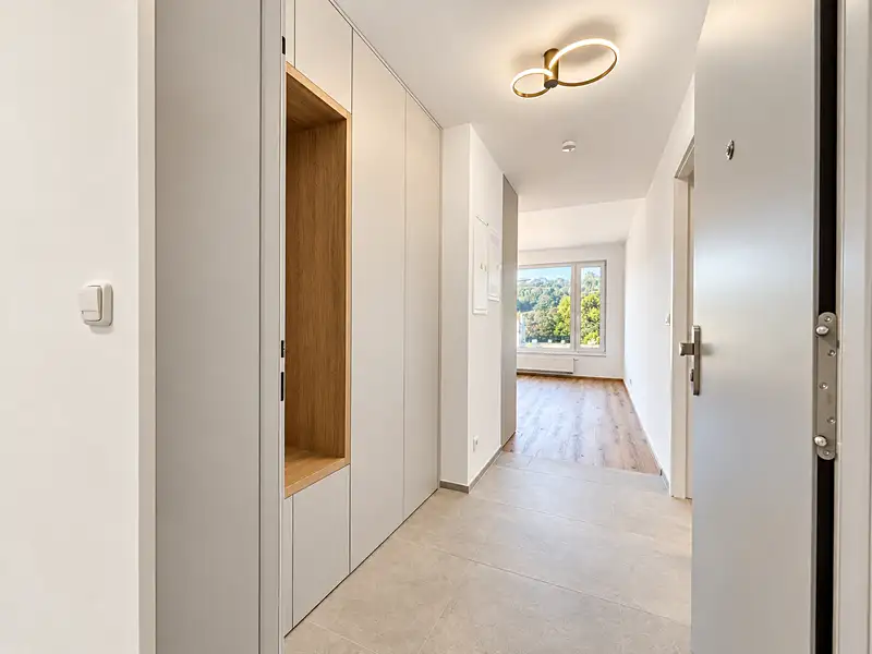 Pronájem bytu 2+kk, 46 m², Praha 8, Praha